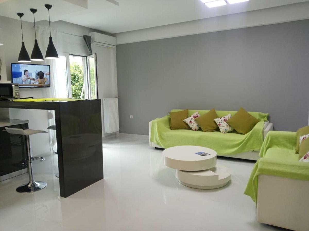 Luxury Apartment Next To The Sea Beach Athén Kültér fotó